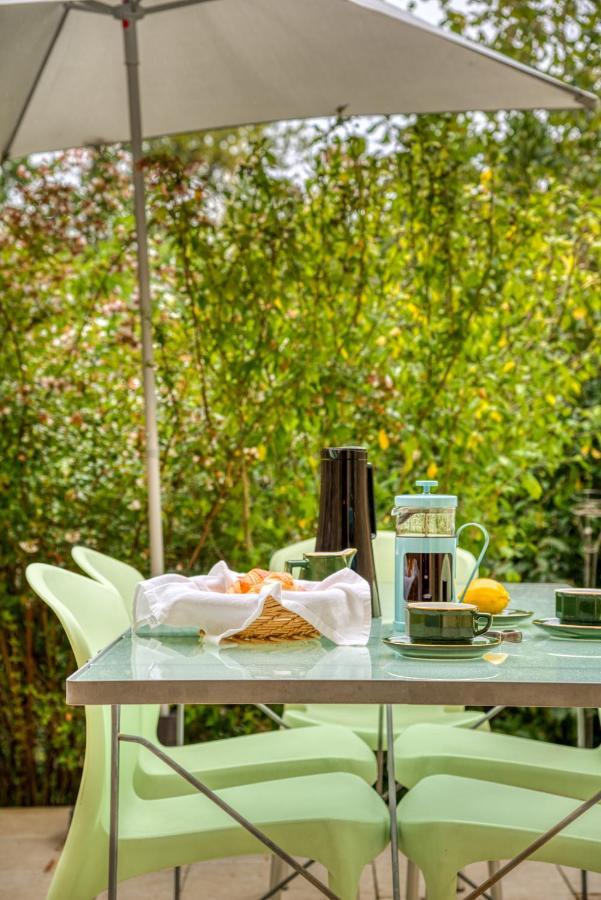 Le Domaine De La Tuilerie - Gite De Charme En Bord De Riviere Avec Piscine Servies-en-Val Екстериор снимка