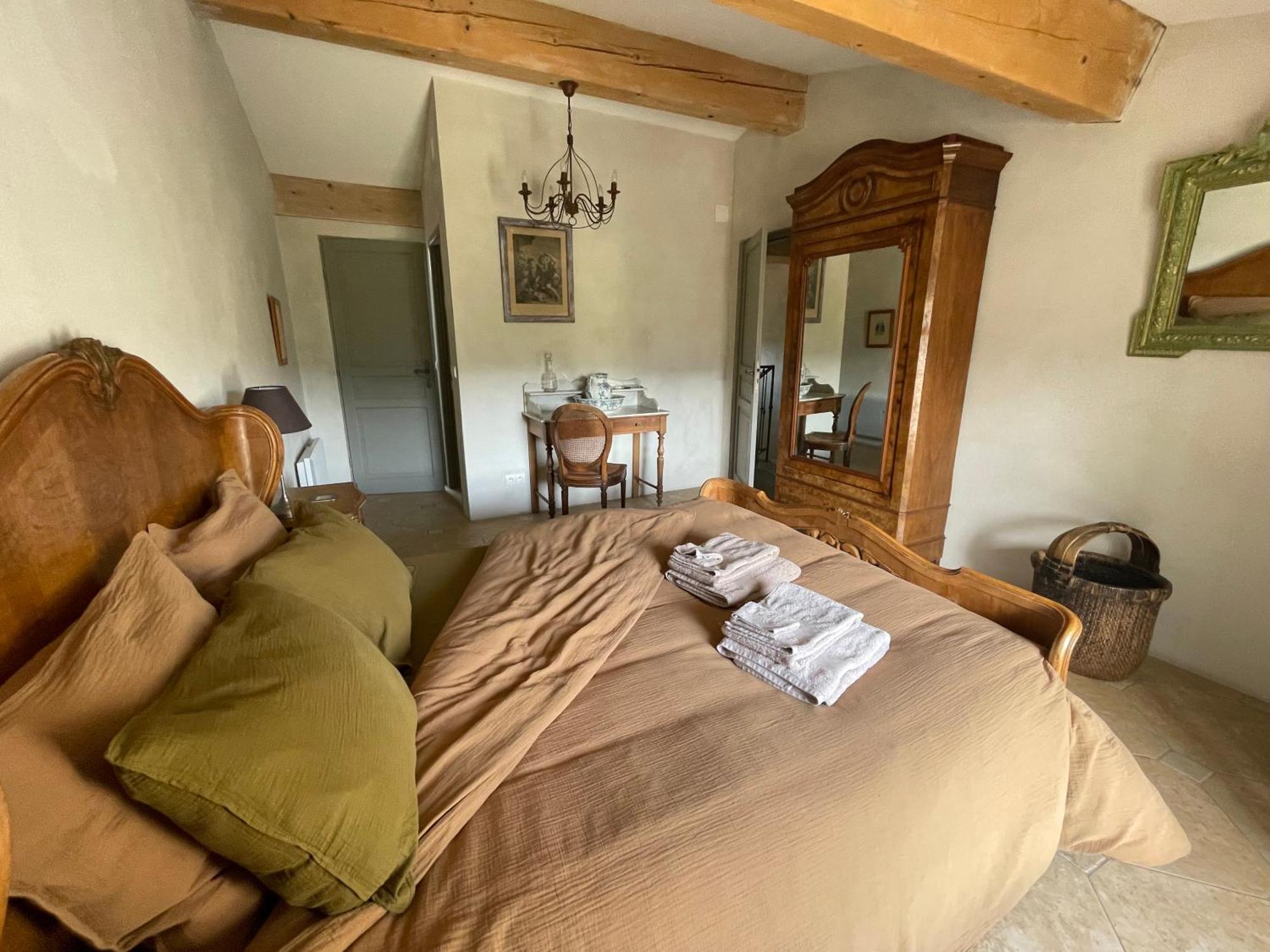 Le Domaine De La Tuilerie - Gite De Charme En Bord De Riviere Avec Piscine Servies-en-Val Стая снимка